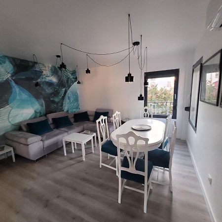 Apartamentos Sabinillas 圣路易斯·德·萨比尼尔 外观 照片