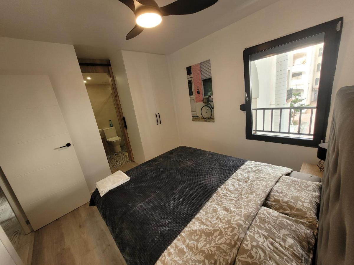 Apartamentos Sabinillas 圣路易斯·德·萨比尼尔 外观 照片